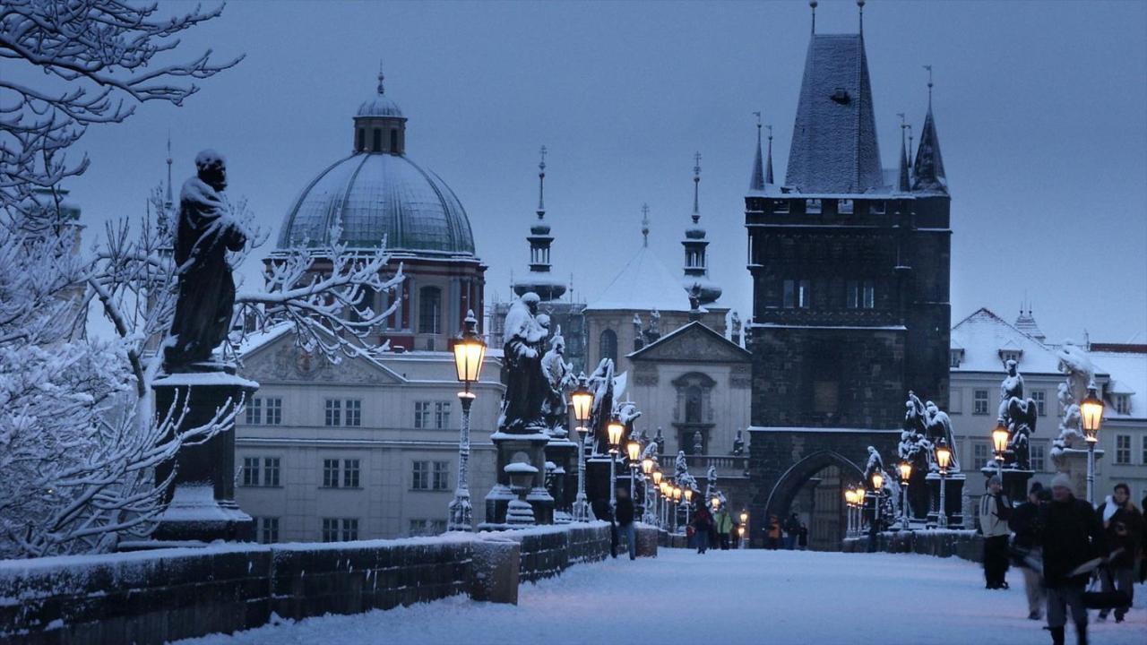 Apt In Prague Charles Bridge 1Km By Michal&Friends Dış mekan fotoğraf